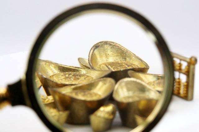 黄金投资价值解析:避险、抗通胀与市场波动